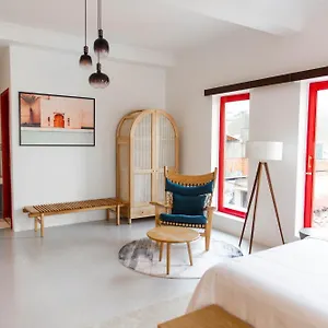 Leiden Homestay&cafe' Хошимин